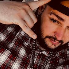 What is the best budget multi effects pedal with delay?