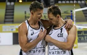Ondřej perušič után, a női páros edzője, simon nausch is fertőzött lett. News Czech Sensations Push To Doha Final Against Brazil Brno