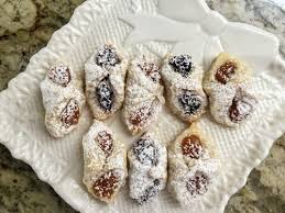This recipe needs no baking powder or baking soda, they turn out with a great crust. Kosicky Slovak Cookie Recipe The Soup Festival Slovakia Travel Instead Opt For A Mix Of Milk Or Semisweet And Dark Chocolate Chunks Surga Neraka