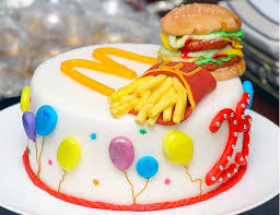 Craftsy Com Express Your Creativity Burger Cake Round Birthday Cakes Cake