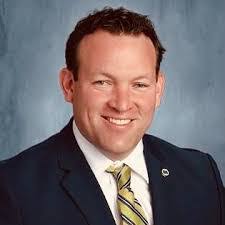 Scott Meskan's Instagram, Twitter & Facebook