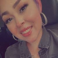 Monique Robles's Instagram, Twitter & Facebook