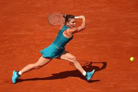Simona halep a părăsit turneul de la roland garros, în turul al doilea, deşi aşteptările erau foarte mari de la ea, eliminarea româncei fiind una dintre surprizele mari ale competiţiei. Roland Garros Simona Halep Celebrates 20 Wins In Paris
