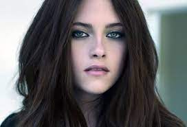 Best Hair Color For Green Eyes With Different Skin Tones