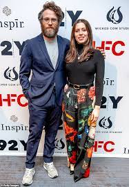 Seth rogen speaks for a lot of us young jews, asserts that the jewish. Seth Rogen Cuts A Svelte Figure In Navy As He Poses Up With Wife Lauren Miller At 92nd Street Y Daily Mail Online