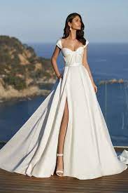 30 Best Simple Wedding Dresses Of 2022