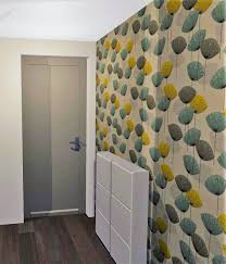 Vorschlag Gestaltung Treppenhaus Mit Farbiger Tapete Wohnzimmerwand Moderne Wohnung Wohnzimmer