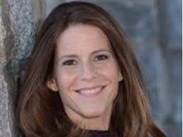 Miriam Lambert's Instagram, Twitter & Facebook