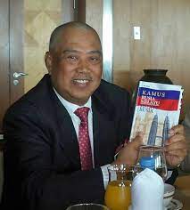 Ahli parlimen muar, syed saddiq syed abdul rahman dituntut memohon maaf secara terbuka kepada perdana menteri, tan sri muhyiddin yassin berhubung tuduhannya mengenai kerajaan mahu menjual lapangan terbang sultan abdul aziz shah (ltsaas) subang. Portal Muhyiddin Yassin Wikipedia Bahasa Melayu Ensiklopedia Bebas