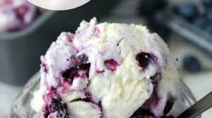 easy blueberry cheesecake ice cream