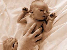 You first need the essentials, and one of those is a good place to bathe your baby. Delaying Baby S First Bath May Bring Benefits