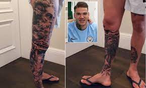 View stats of manchester city midfielder phil foden, including goals scored, assists and appearances, on the official website of the premier league. Phil Foden Tattoo Tiefe Bedeutung Gntm Romina Widmet Ihrem Opa Zwei Tattoos Promiflash De Join The Discussion Or Compare With Others Ieqjovenscarpina