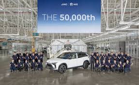 Volkswagen comienza construcción de planta de autos eléctricos en china. Nio El Tesla Chino Fabrica Su Auto Electrico Numero 50 000 Sobre Ruedas