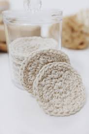 My outer crochet nerd and inner eco nerd have collided with reusable cotton rounds! Reusable Cotton Rounds Crochet Pattern Darling Jadore Eco Cotton Pads