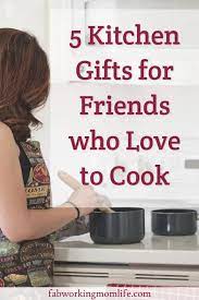 Are You Looking For The Best Kitchen Gift Ideas To Find The Perfect Gift For Those Who Lovse To Cook This List Can Kitchen Gifts Kitchen Gift Gifts For Cooks