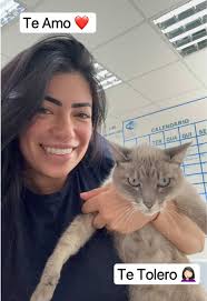 Jacqueline Borges (@jacqueborges_)