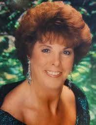 Bea Spencer's Instagram, Twitter & Facebook