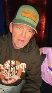 Just reporting what I see🤦‍♂️ #themdangconways #conwaychronicles #girldad  #thestoryteller