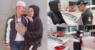 Bukan tak nak bayar hutang tapi wang simpanan makin terhad, jadi saya perlu guna untuk tujuan yang lebih penting, katanya. Https Www Lepatpisang Com 2019 10 29 Bapa Penyayang Ni Naqiu Terharu Diserbu Peminat Tapi Wajah Dua Anaknya Jadi Perhatian 2019 10 29t06 15 52z Https Www Lepatpisang Com Wp Content Uploads 2019 10 Bapa Penyayang Ni Naqiu Terharu