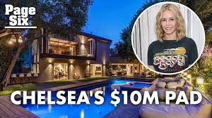 Chelsea handler's house (former) in los angeles, ca (google maps) chelsea handler's house (former) the comedian, talk show host, and ny times best selling author lives here. Chelsea Handler Sells Her First Home For 10 5m After A Lot Of Work Page Six Celebrity News Youtube