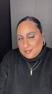 Beverly Bernier's Instagram, Twitter & Facebook