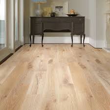 Castlewood Oak Sw485 Tapestry Hardwood Flooring Shaw Wood Flooring Wood Floors Wide Plank Engineered Wood Floors Solid Hardwood Floors