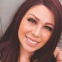 Lynette Ferguson's Instagram, Twitter & Facebook