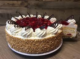 Lasse deine geburtstagstorte ganz bequem direkt zu dir nach hause liefern und genieße schon morgen ein leckeres stück kuchen. Torten Fur Jeden Anlass Backerei Konditorei Behrens Meyer