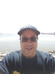 Edsel Brown's Instagram, Twitter & Facebook