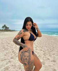 Influencer de 21 anos com mais de 1 milhão de seguidores no Tik Tok foi  vítima de erro médico – Contei