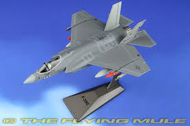 Jsf fighter flight characteristics do not differ from the characteristics of the aircraft of this class, standing on top of the world armed to the beginning of the. F 35c Lightning Ii 1 72 Diecast Model Air Force 1 Af A00010a 79 95