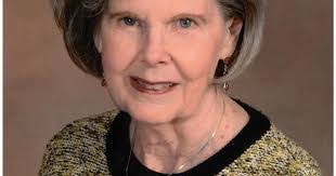 Sandra Curley's Instagram, Twitter & Facebook