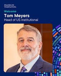 Karen Corso's Instagram, Twitter & Facebook