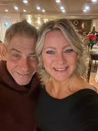 Debra Landers's Instagram, Twitter & Facebook