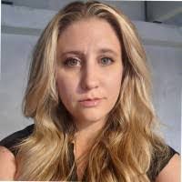 Samantha Boggs's Instagram, Twitter & Facebook