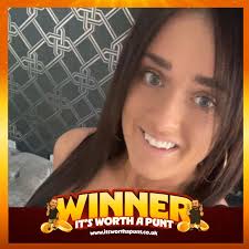 🏆🥇🏆 £50 CREDIT WINNER 🏆🥇🏆 🕺 🪩 ITS A MEGA WINNING FRIDAY 🪩 🕺 🎉 🥳  CONGRATULATIONS TO LEAH CORR FROM BELFAST, WHO WON £50 SITE CREDIT ON OUR  FAMOUS EMJOI GAME!!!
