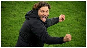 Trainer edin terzic begrüßt in brackel mehrere rückkehrer. Bundesliga Edin Terzic The Interim Coach Who Has Taken Dortmund To The Champions League Quarter Finals Marca