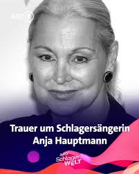 Morgen könnt ihr Roland Kaiser und seine Band wieder in Action sehen.😍🥳  Der Countdown zur Kaisermania beginnt 19:50 Uhr und dann könnt ihr die  Bandmitglieder auch nochmal richtig kennenlernen.🎤🎶😋 Sie sind auf