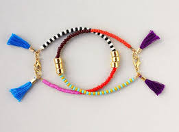 Bead Bracelet Clipart Black And White This Listing Is For One Bracelet Shown On The First Photo A Single Strand Beaded Bracelet In Hot Pink With Images Beaded Bracelets Jewelry Inspiration Seed Bead Bracelets