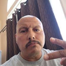 Alex Medrano's Instagram, Twitter & Facebook