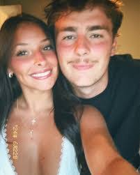 Amanda Skye's Instagram, Twitter & Facebook