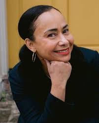 Angela Woolridge's Instagram, Twitter & Facebook