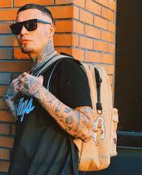 Entre los cuerpos que han sido hallados, algunos tenían símbolos grabados en el cuerpo y otros tenían las manos atadas con agujetas. Ami La Cuadra Me Conoce Los Gera Mxm Charles Ans Facebook