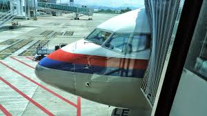 Nunca es demasiado tarde para reservar un viaje. Review Malaysia Airlines Business Class Kota Kinabalu Kuala Lumpur