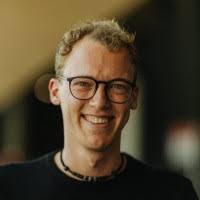 500+ "Tom Moller" profiles