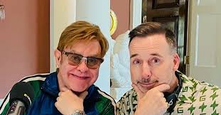 Elton John celebra el seus trenta anys sobri