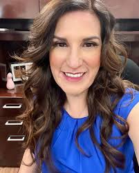 Kenia López Rabadán