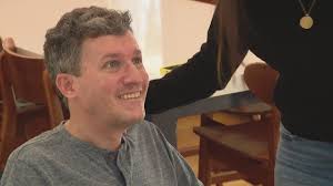 Former White House staffer dedicates life to helping others after ALS  diagnosis