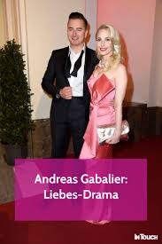 Andreas gabalier (34) singt kei liad mehr für si. Andreas Gabalier Und Freundin Silvia Schneider Traurige Liebes News Gabalier Gabalier Andreas Andreas