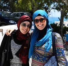 Viele frauen sind in algerien, marokko und tunesien männern gegenüber noch immer deutlich benachteiligt, unter anderem beim zugang zum arbeitsmarkt und bei politischen entscheidungsprozessen. Tunesien Parlament Beschliesst Gesetz Zu Gewalt Gegen Frauen Welt
